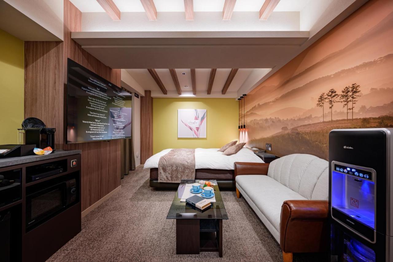 Hotel Will Base 旧chambery (Adults Only) Yokohama  Buitenkant foto